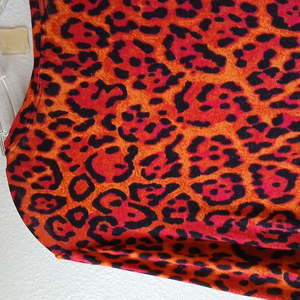 BCBG Maxazria Leopard Print Long Sleeve Top - Picture 9 of 11